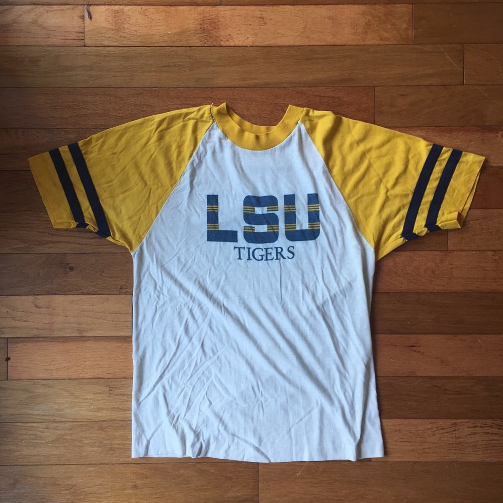Vintage LSU t shirt size Large fits like Medium!!!